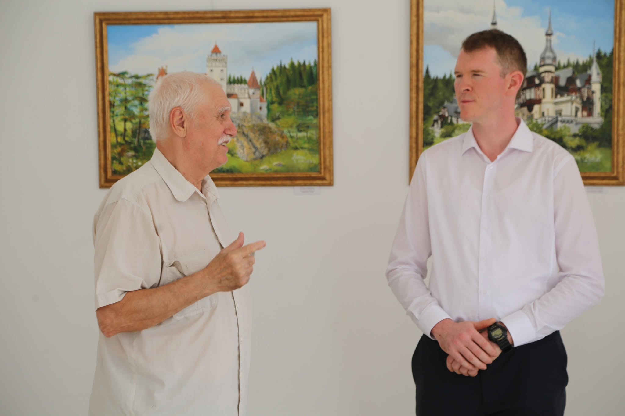 Expoziția „Călătorii picturale”