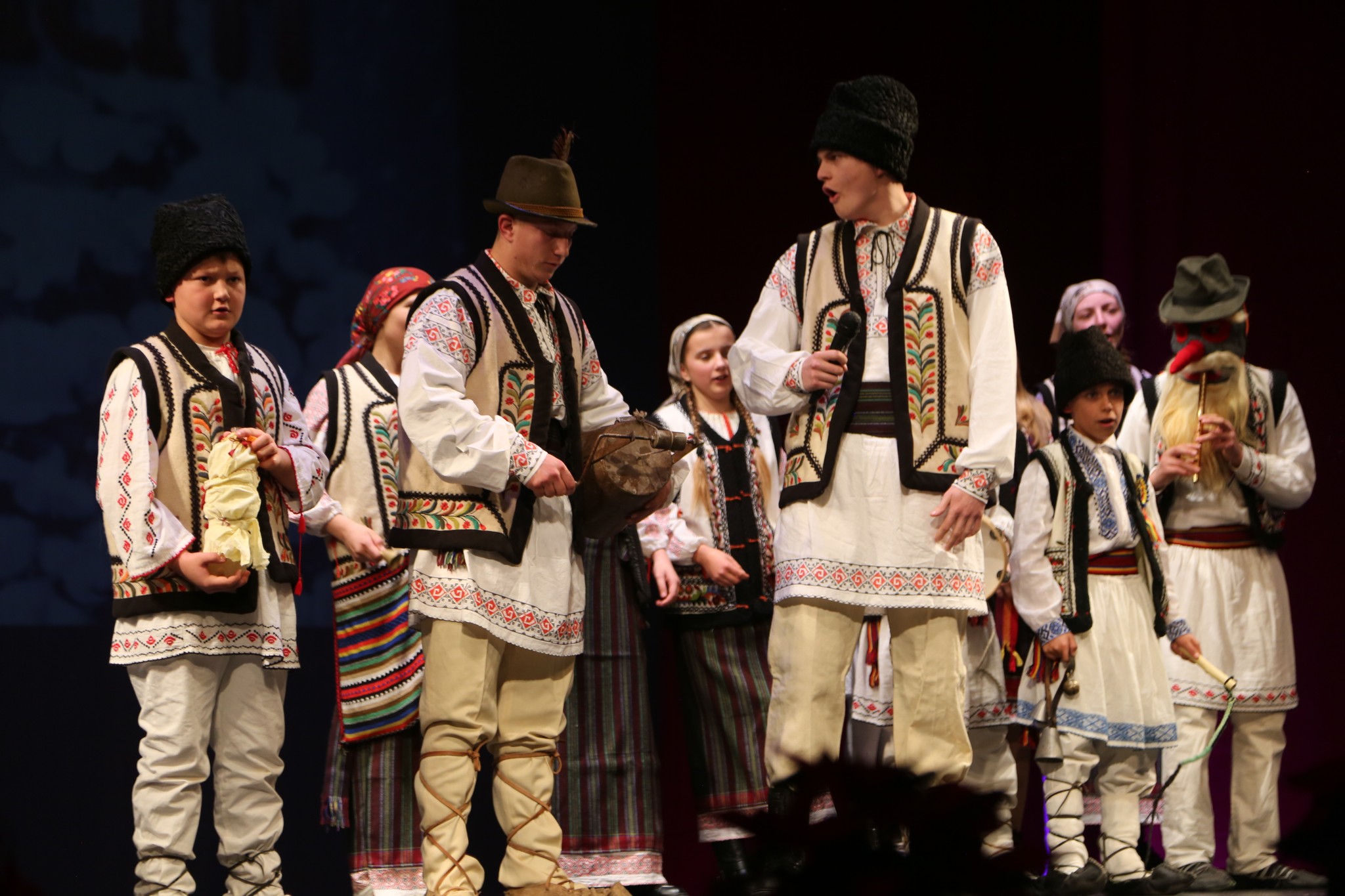 spectacolul Colinda și Plugușorul... Perenitatea Neamului Românesc